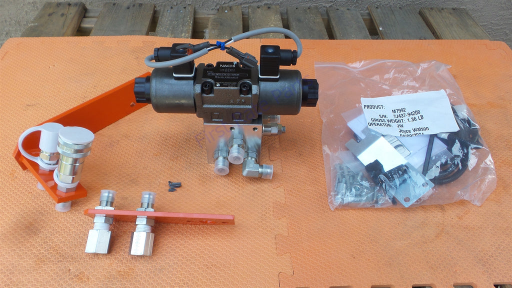 Kubota M7992 3rd Function Control Valve LA1154 Loader M6060 M7060