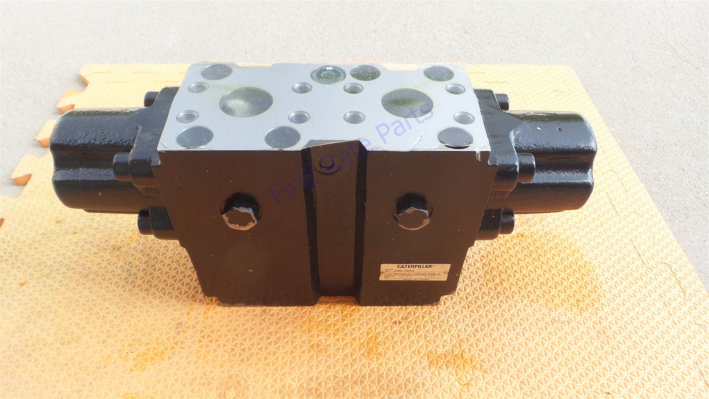 Caterpillar 266-7843 Valve Excavator CAT W345B 336 330 345